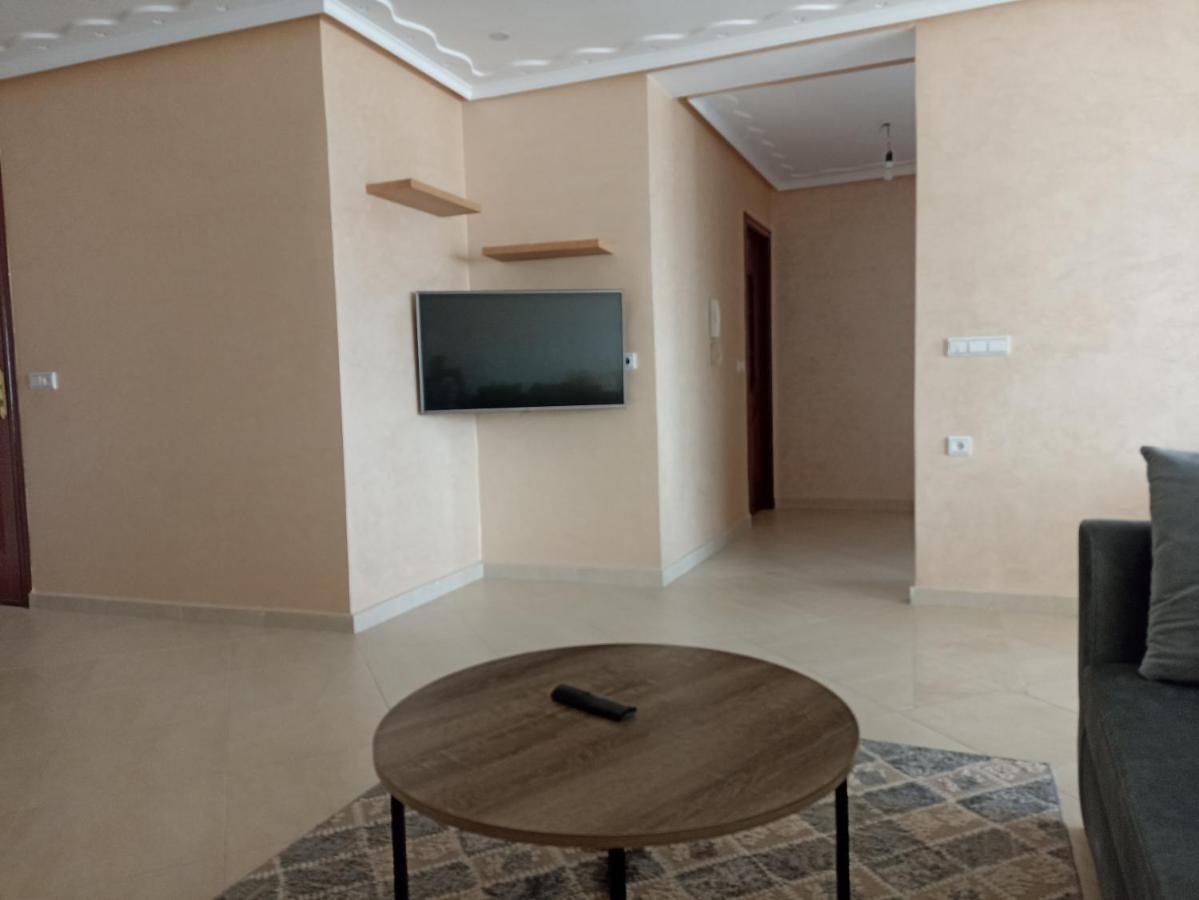 Appartement Familial Au Centre De Nador Ville Exteriör bild