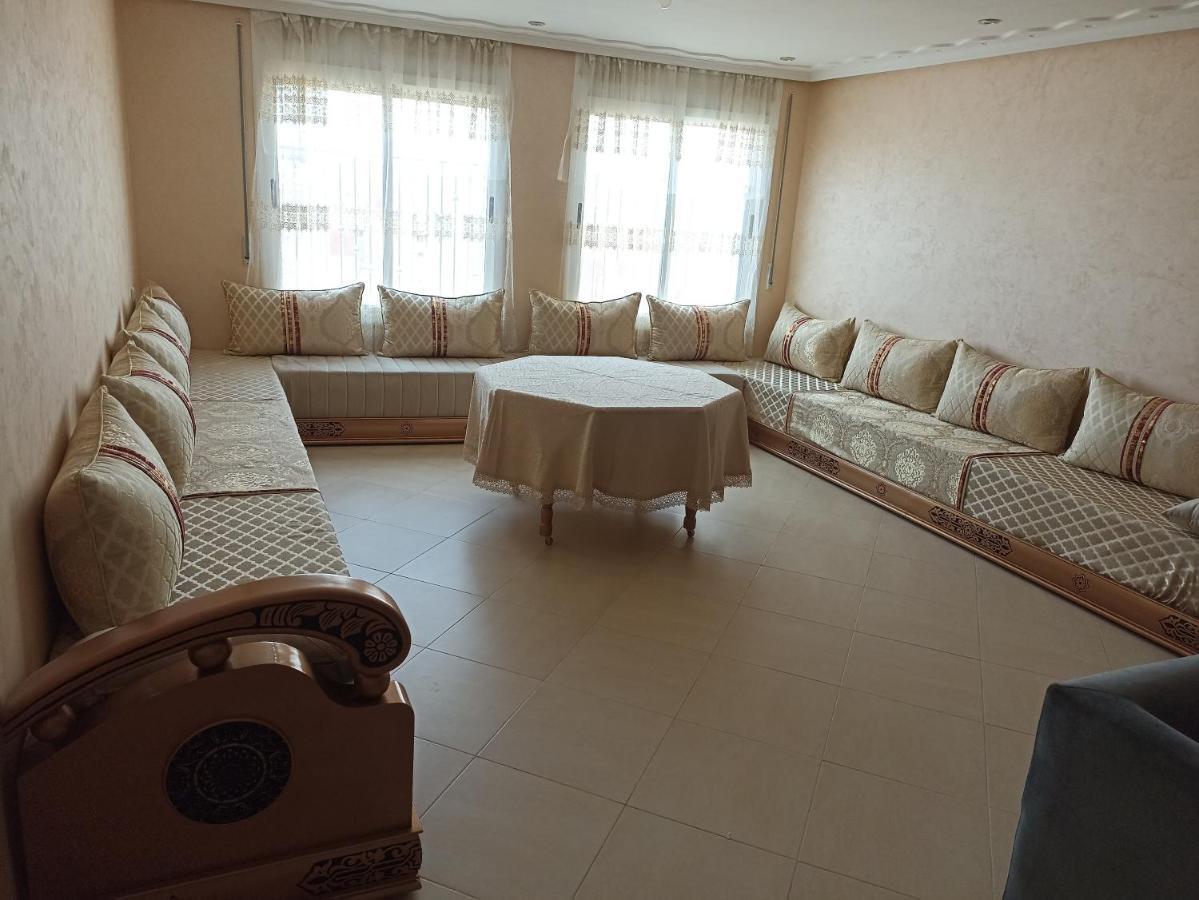 Appartement Familial Au Centre De Nador Ville Exteriör bild